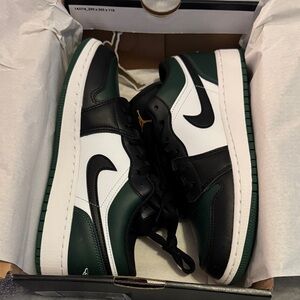 Black and Green Sneakers with White Accents size 6Y